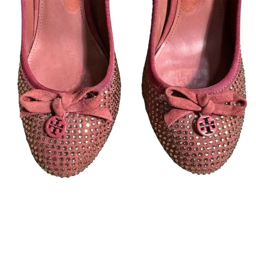 Tory Burch Phoenix Charm Pink Crystal Suede Pumps Size 8.5 Women's Party Heels